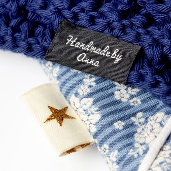 Labels mit Mittelfalz