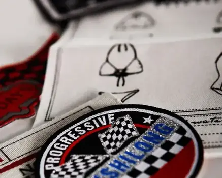 Gestickte Badges