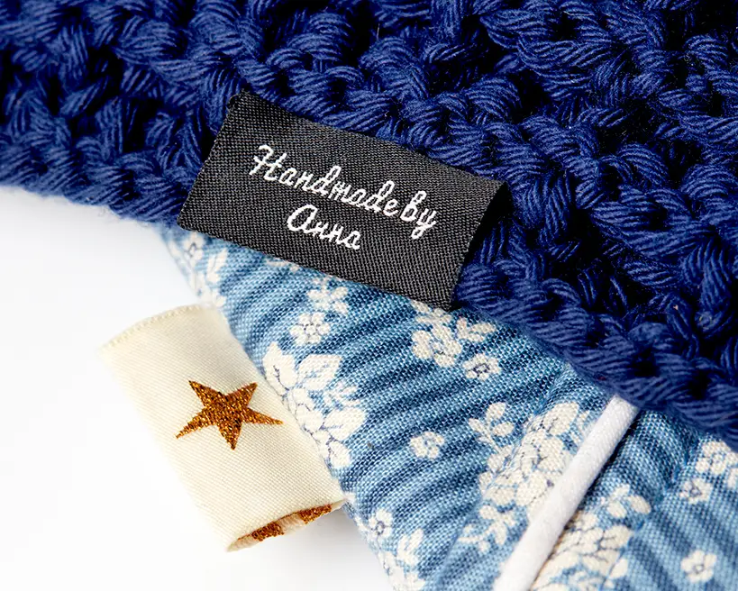 Labels mit Mittelfalz